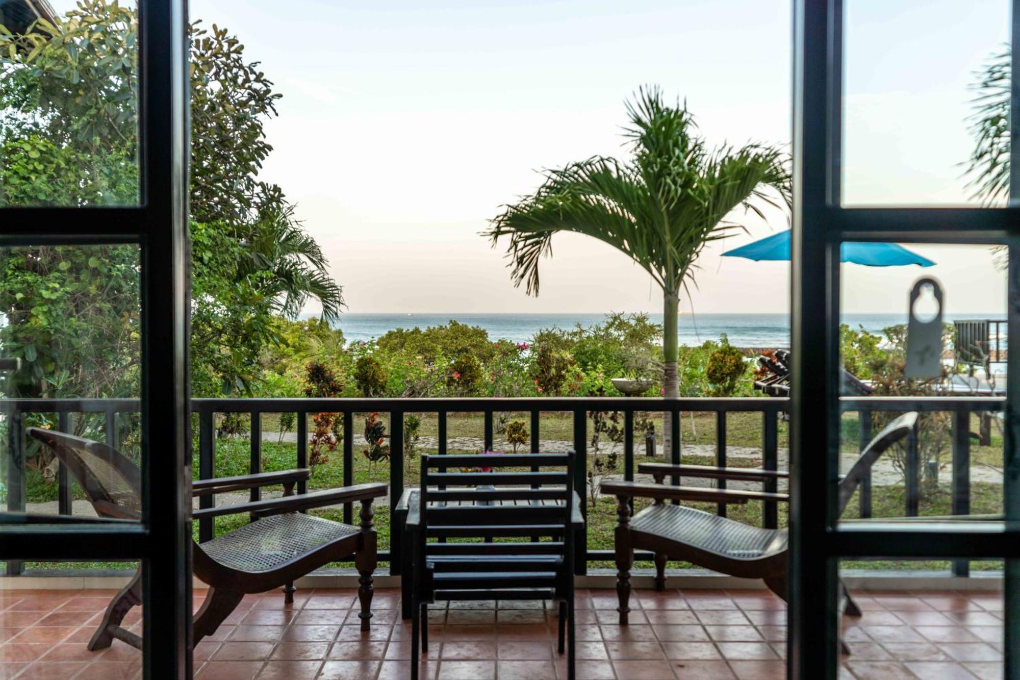 Ananthaya Beach Tangalle Exterior foto